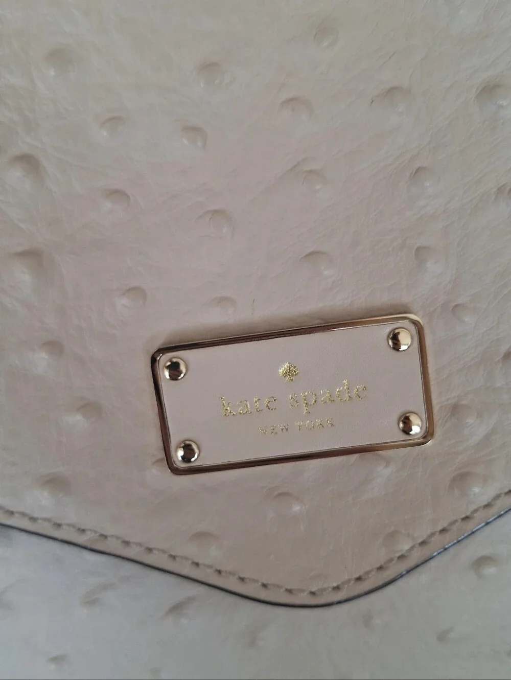 Kate Spade A La Vita Leena Cream Ostrich Embossed Leather Shoulder Bag EUC